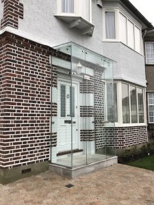 Frameless glass porch
