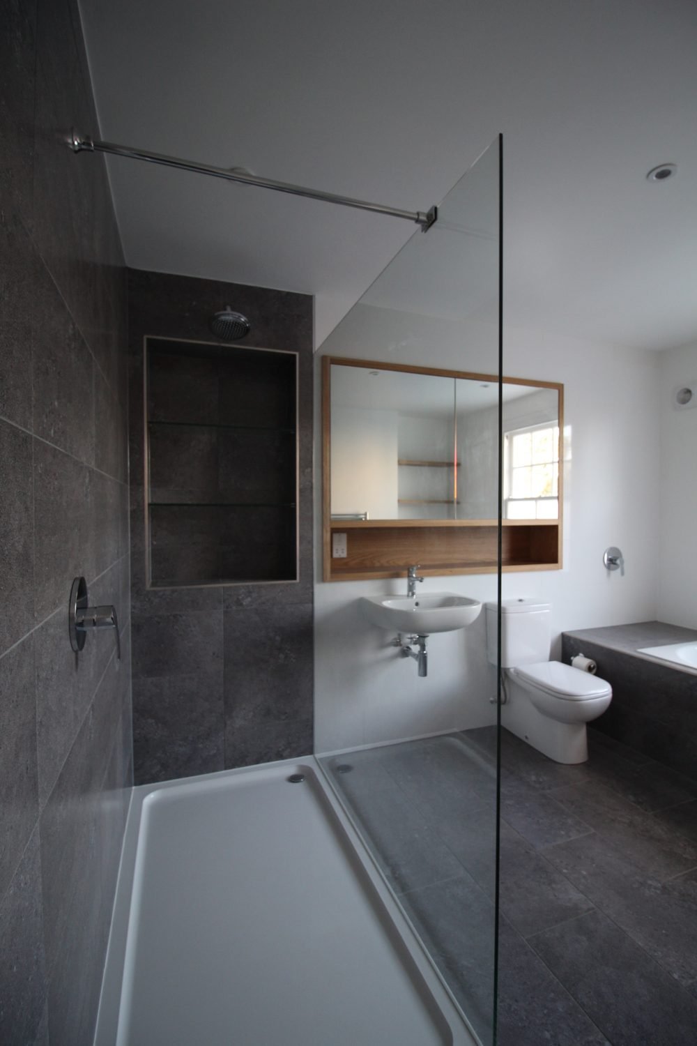 Glass Shower Screens & Bath Screens | Precision Glass Ltd