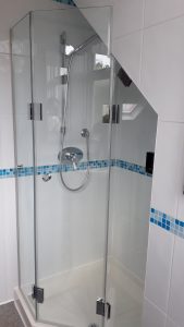 Bespoke folding shower screen in London