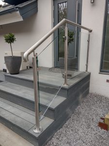 External post and rail balustrade to steps